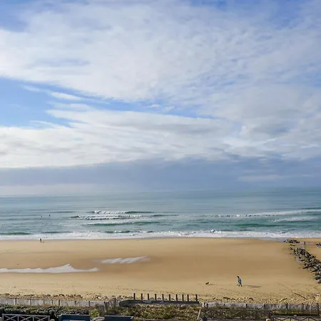 Primavera-8 By Interhome